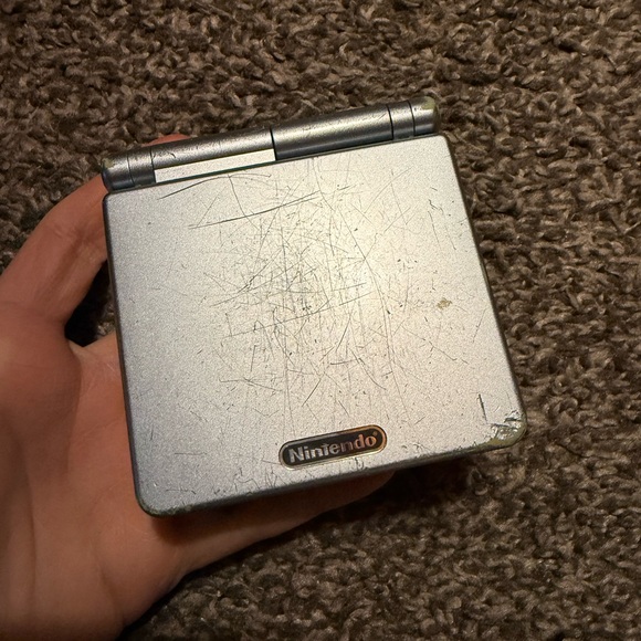 Game Boy Advance SP with Case and Charger - Picture 3 of 7